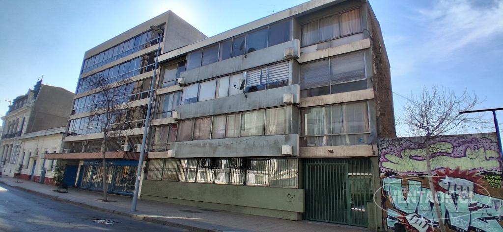 Venta Céntrico Depto. 2d-1b, Con Patio.