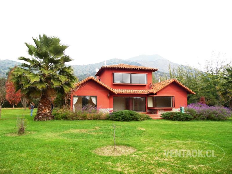 SOLIDA CASA EN CONDOMINIO
