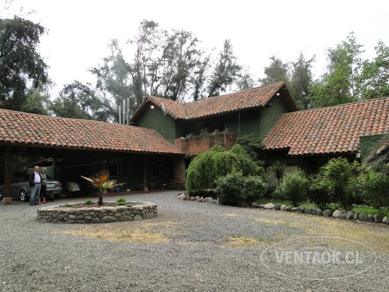 SOLIDA CASA EN CONDOMINIO
